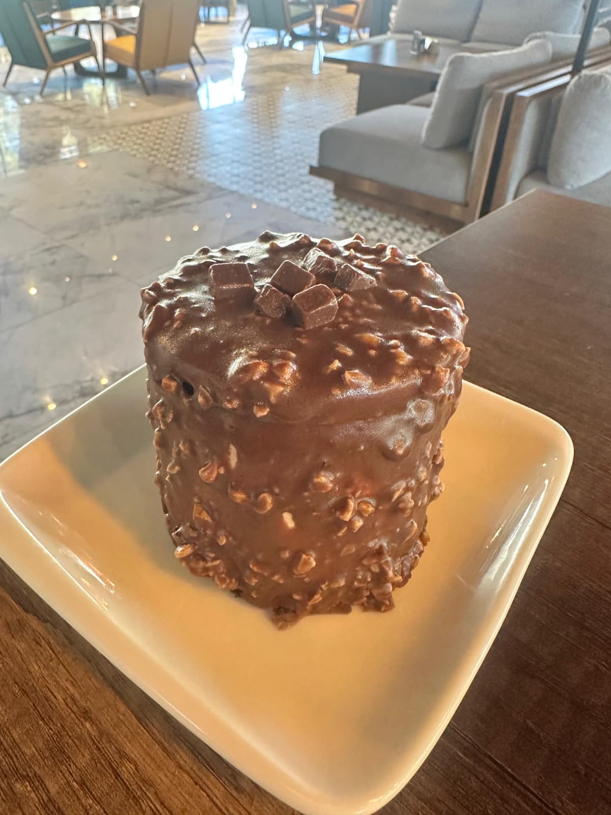 Akışkan Çikolatalı