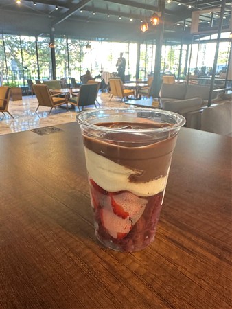 Cup Çilekli Çikolatalı